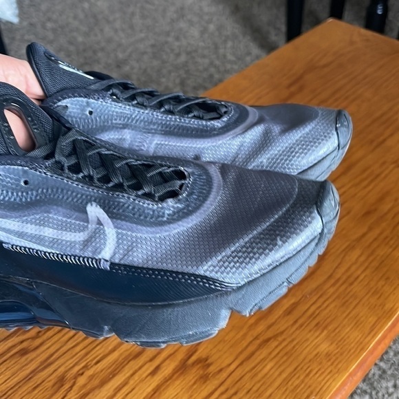 Nike Air Max 2090
Black Wolf Grey - Picture 9 of 11